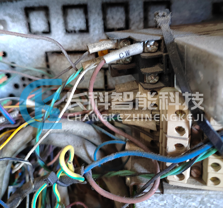 ABB機械手保養前后對比圖 ABB機械手保養前后對比圖