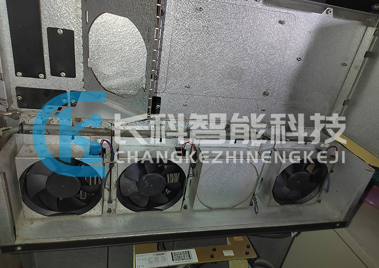 ABB機械手保養前后對比圖 ABB機械手保養前后對比圖